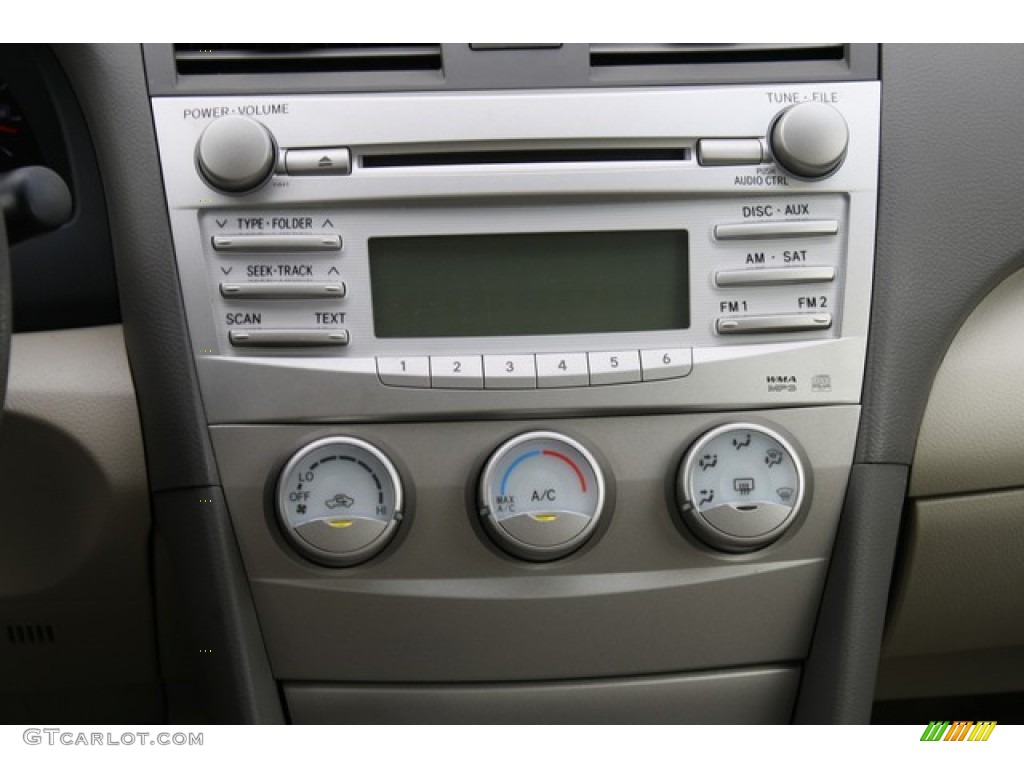 2010 Toyota Camry Standard Camry Model Controls Photos