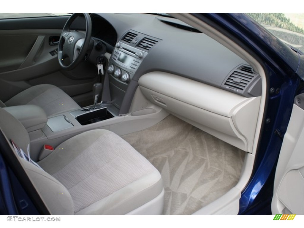 2010 Toyota Camry Standard Camry Model Dashboard Photos