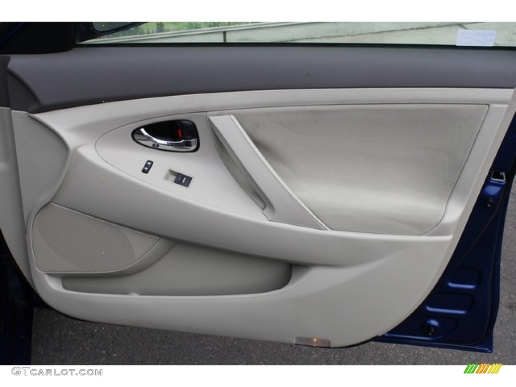 2010 Toyota Camry Standard Camry Model Door Panel Photos