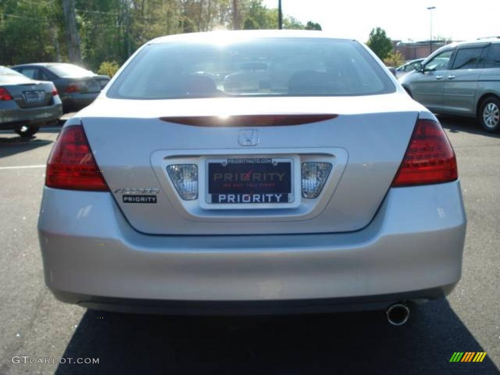2006 Accord EX Sedan - Alabaster Silver Metallic / Black photo #3