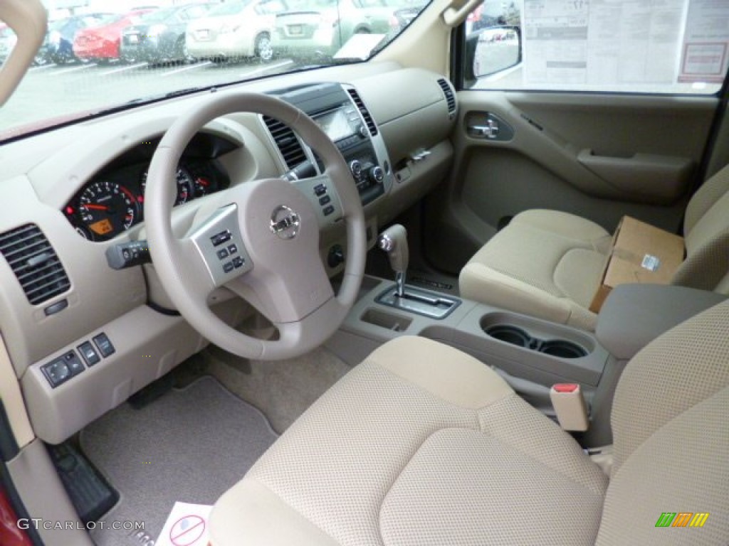 Beige Interior 2013 Nissan Frontier SV V6 Crew Cab 4x4 Photo #80473593