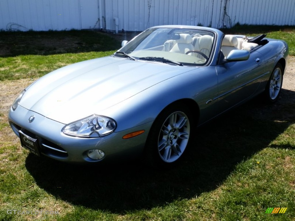 2002 XK XK8 Convertible - Sapphire Blue Metallic / Ivory photo #1