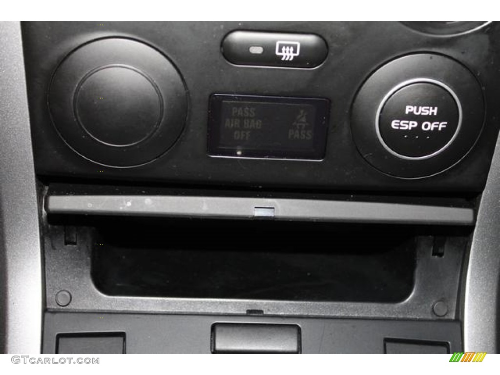 2006 Suzuki Grand Vitara 4x4 Controls Photo #80475761