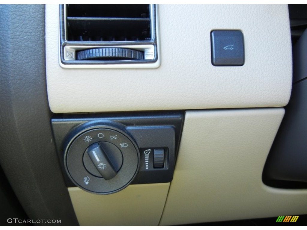 2010 MKX FWD - Cinnamon Metallic / Light Camel photo #22
