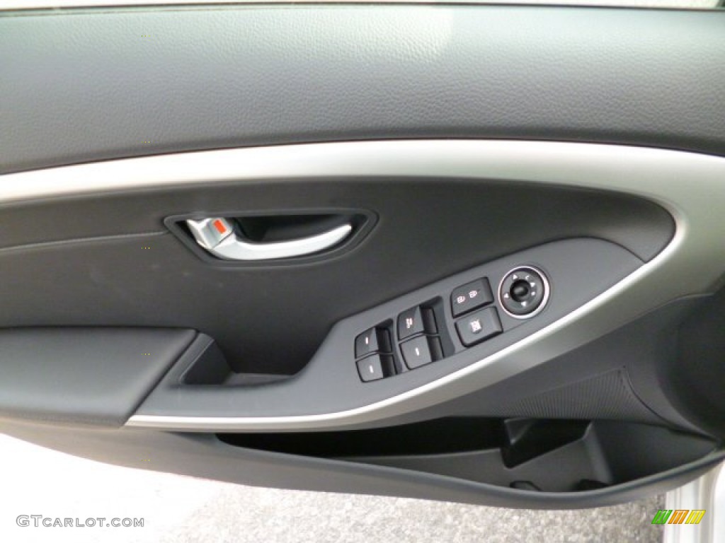 2013 Elantra GT - Silver / Black photo #16