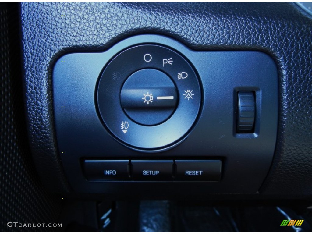 2010 Ford Mustang Shelby GT500 Coupe Controls Photos