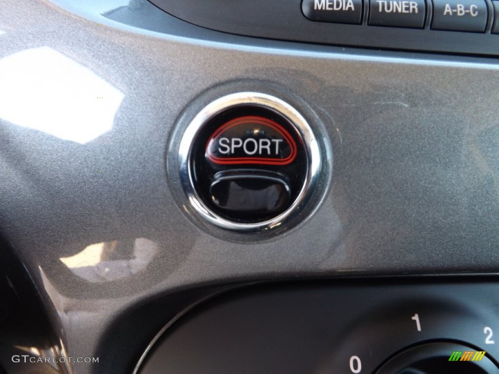 2012 Fiat 500 Pop Controls Photo #80478518