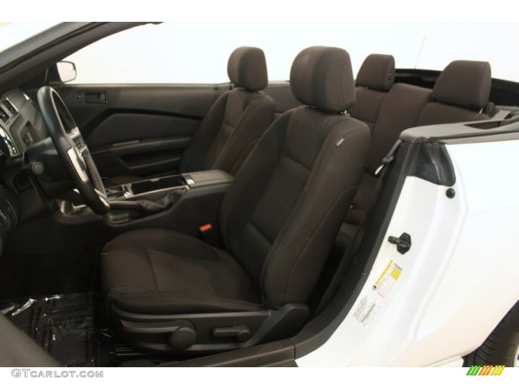 2013 Ford Mustang V6 Convertible Front Seat Photo #80483839