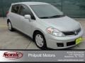 Brilliant Silver - Versa 1.8 S Hatchback Photo No. 1