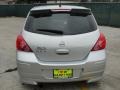 Brilliant Silver - Versa 1.8 S Hatchback Photo No. 4