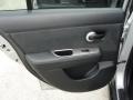 Brilliant Silver - Versa 1.8 S Hatchback Photo No. 28