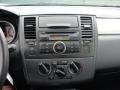 Brilliant Silver - Versa 1.8 S Hatchback Photo No. 33