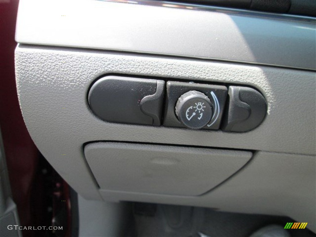 2008 Aura XE 3.5 - Red Jewel / Gray photo #9