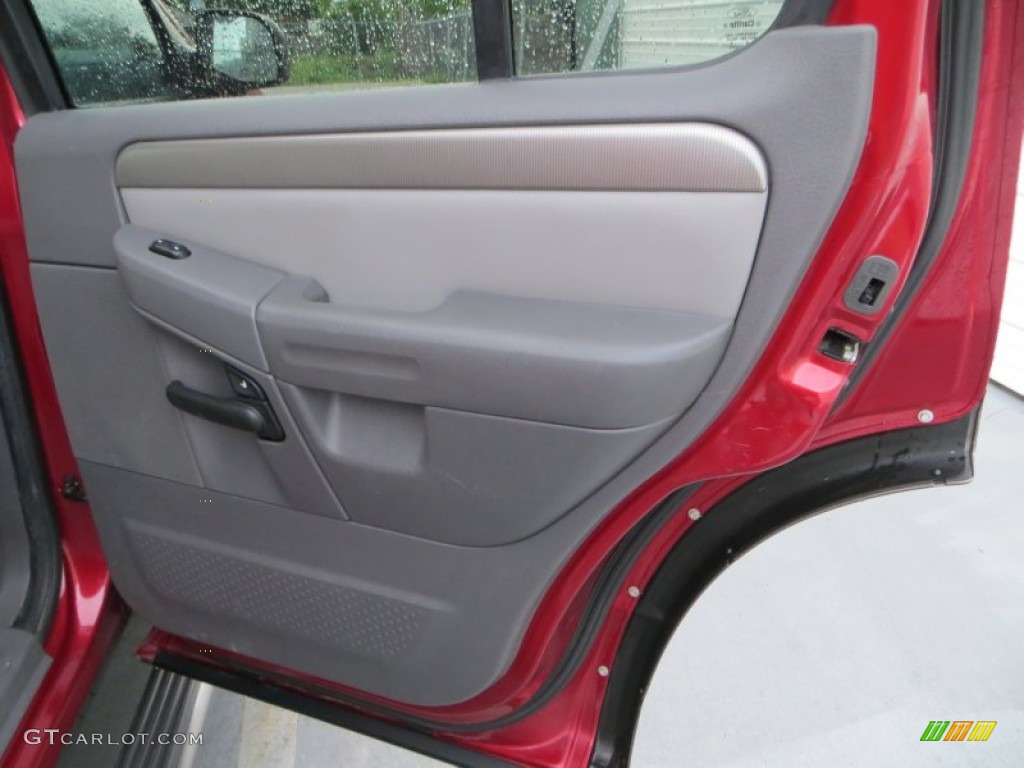 2004 Explorer XLT - Redfire Metallic / Graphite photo #27