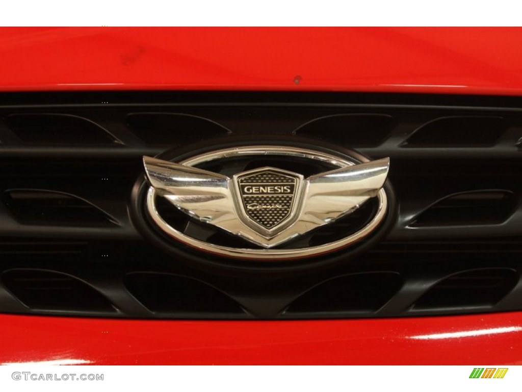 2010 Hyundai Genesis Coupe 3.8 Grand Touring Marks and Logos Photos