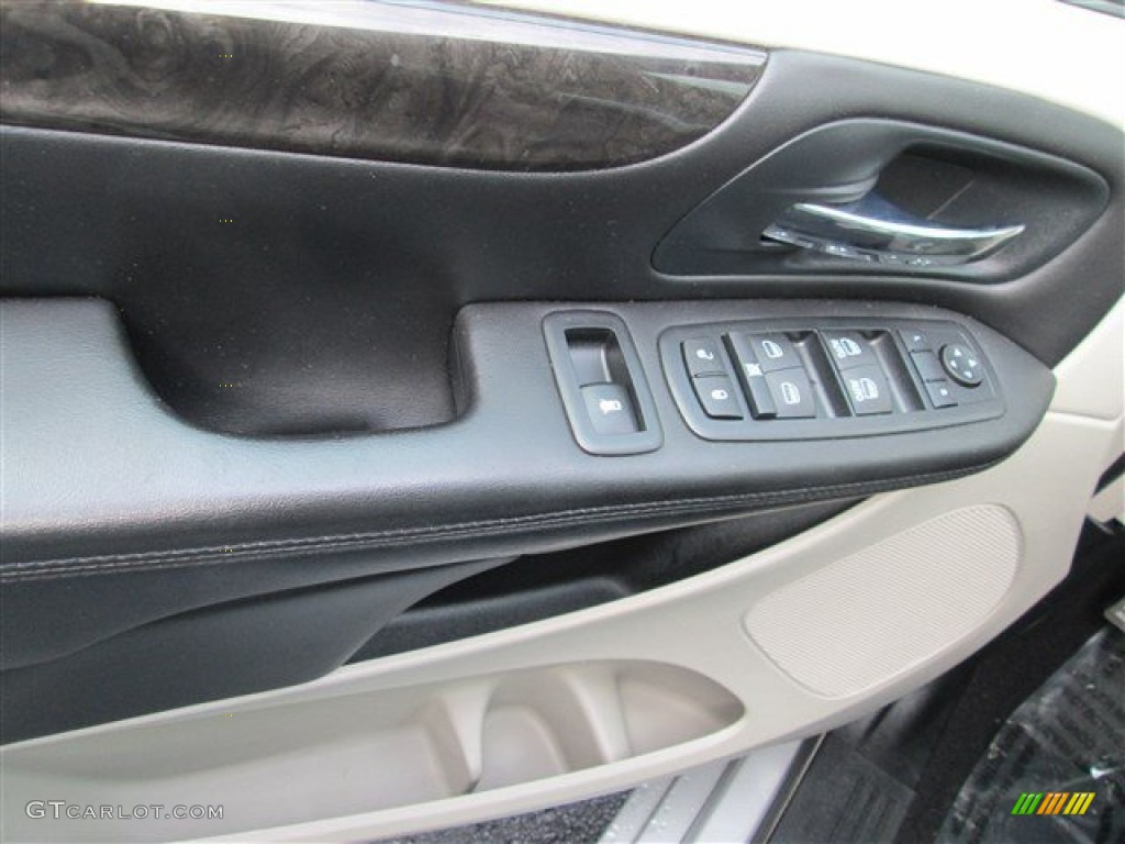 2012 Grand Caravan Crew - Bright Silver Metallic / Black/Light Graystone photo #13