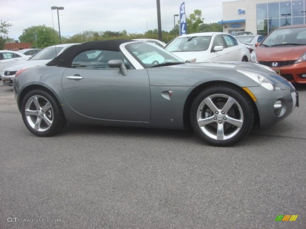 Cool Silver 2006 Pontiac Solstice Roadster Exterior Photo #80493196
