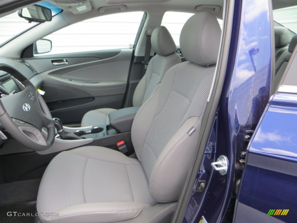 Gray Interior 2013 Hyundai Sonata SE Photo #80493205