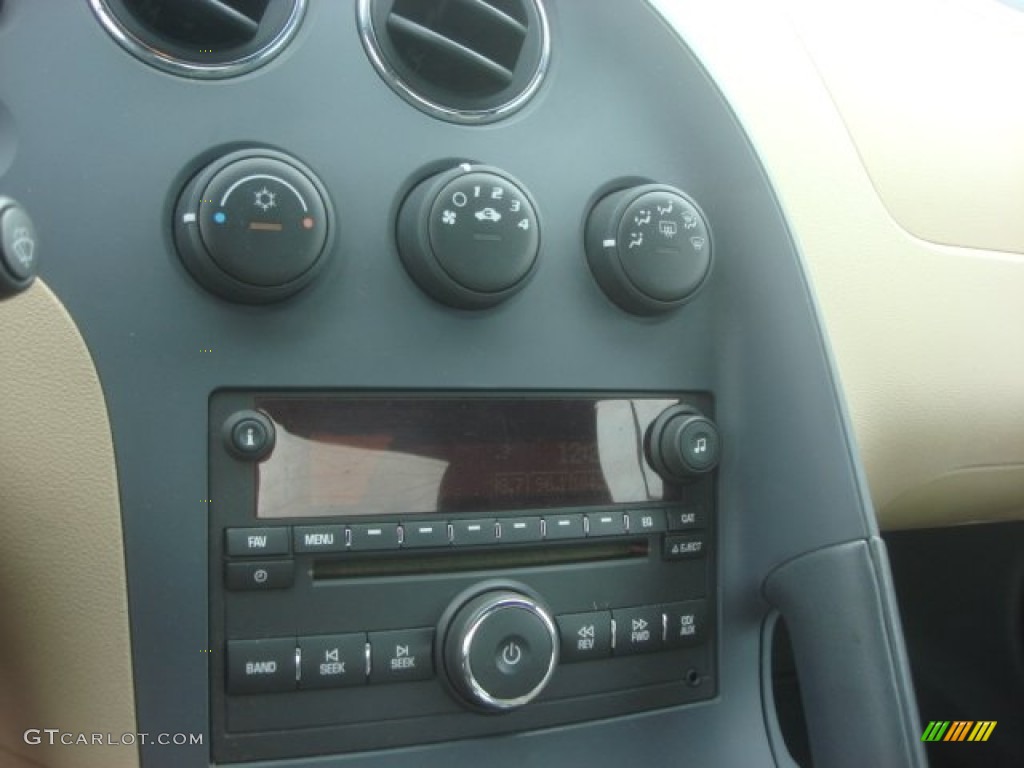 2006 Pontiac Solstice Roadster Controls Photo #80493380