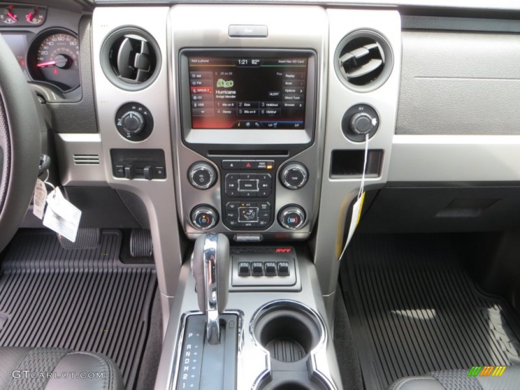 2013 Ford F150 SVT Raptor SuperCrew 4x4 Controls Photo #80495044