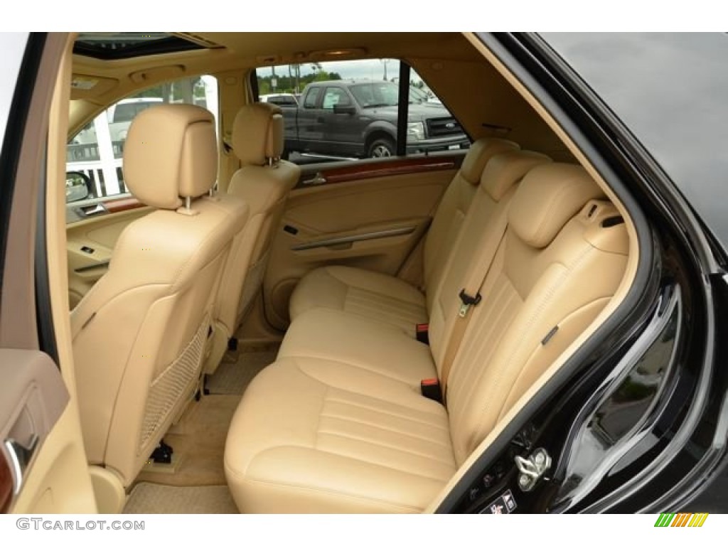 2007 Mercedes-Benz ML 350 4Matic Rear Seat Photo #80496190