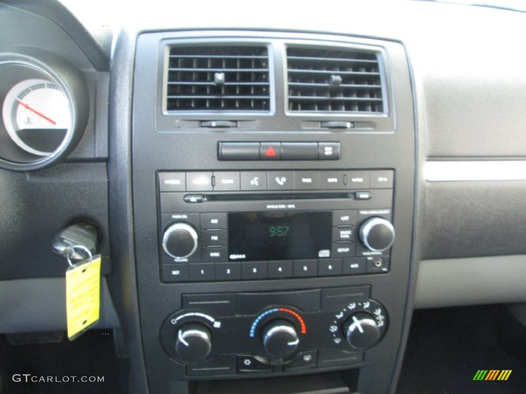 2008 Dodge Charger SE Controls Photo #80496634