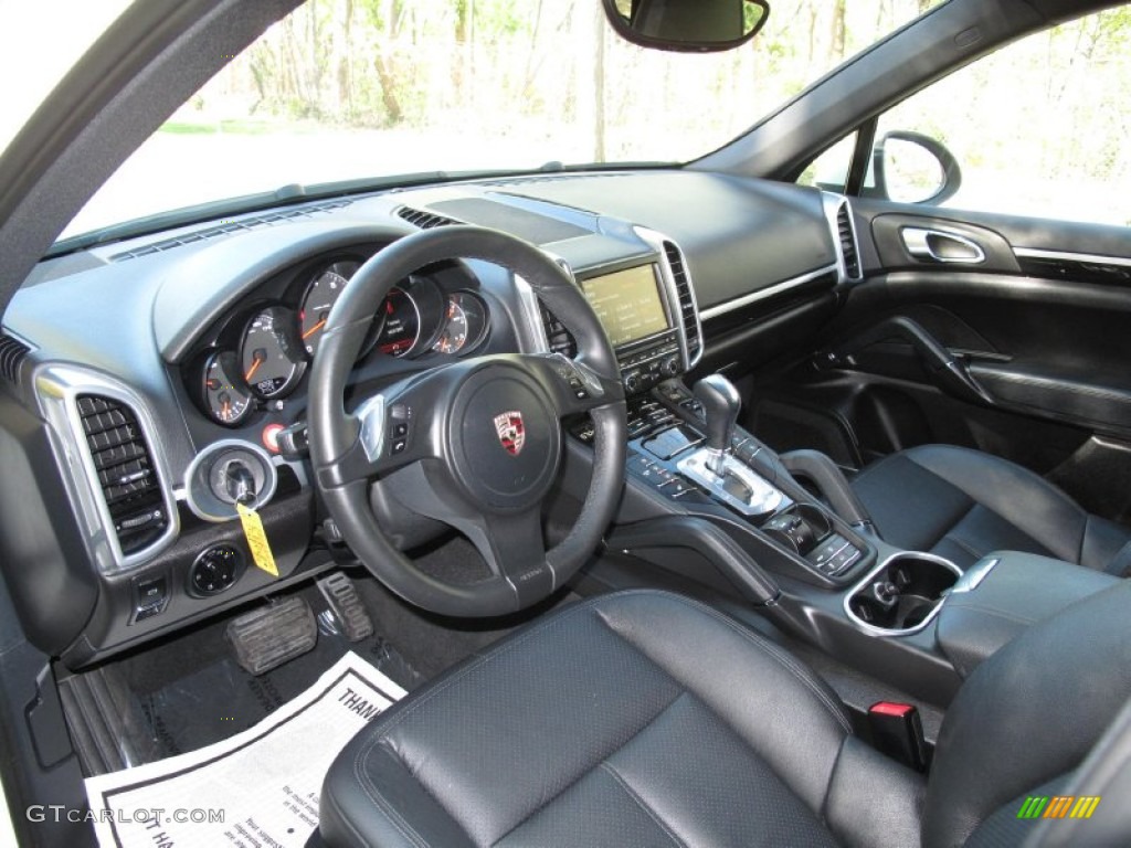 Black Interior 2012 Porsche Cayenne Standard Cayenne Model Photo #80498098