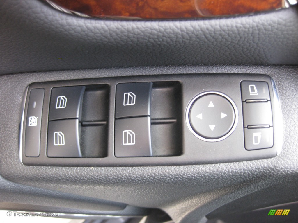 2010 Mercedes-Benz C 300 Sport Controls Photo #80498528