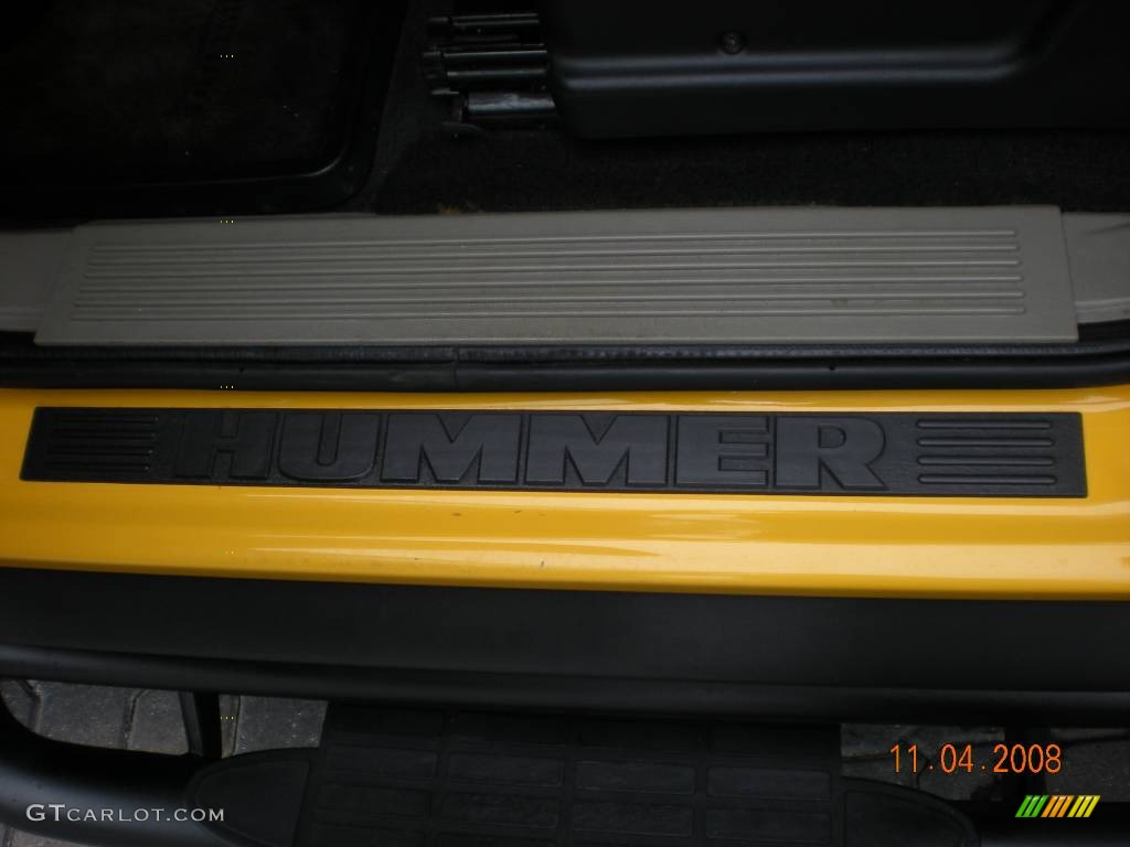 2003 H2 SUV - Yellow / Wheat photo #18