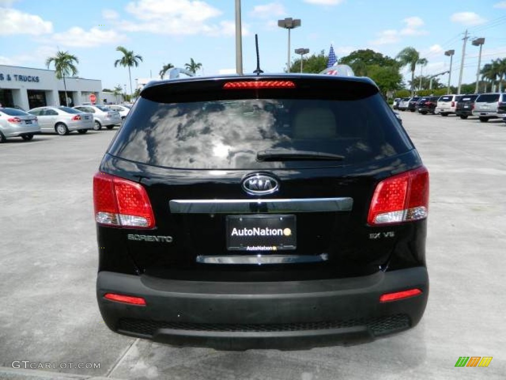 2011 Sorento EX V6 - Ebony Black / Beige photo #4