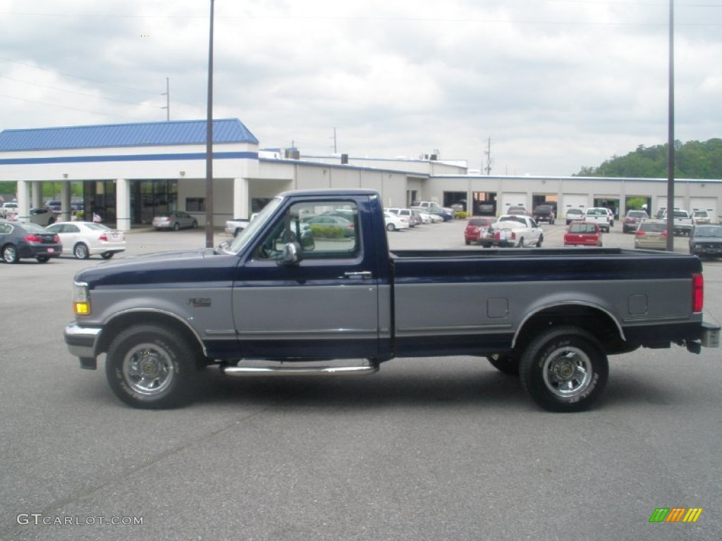 1995 F150 XLT Regular Cab - Medium Royale Blue Pearl / Blue photo #11