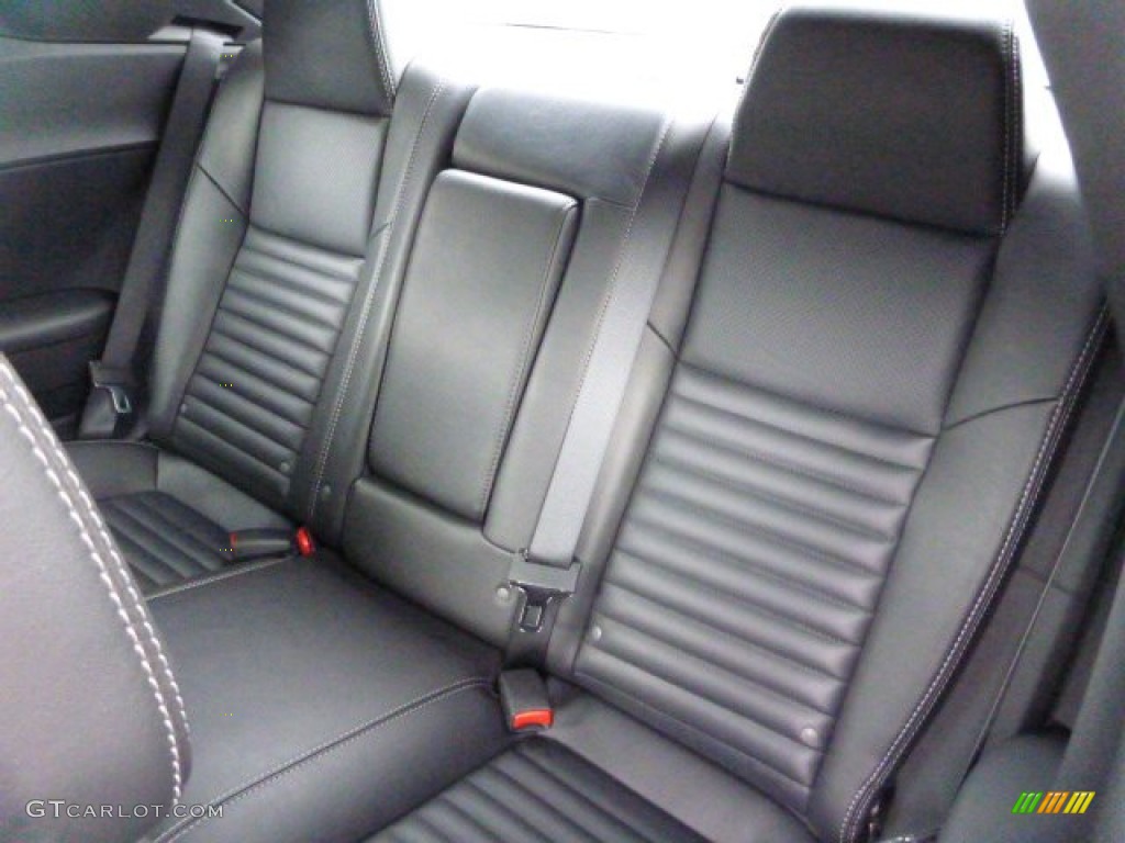 2010 Dodge Challenger R/T Rear Seat Photos