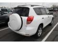 Super White - RAV4 4WD Photo No. 2