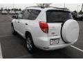 Super White - RAV4 4WD Photo No. 3