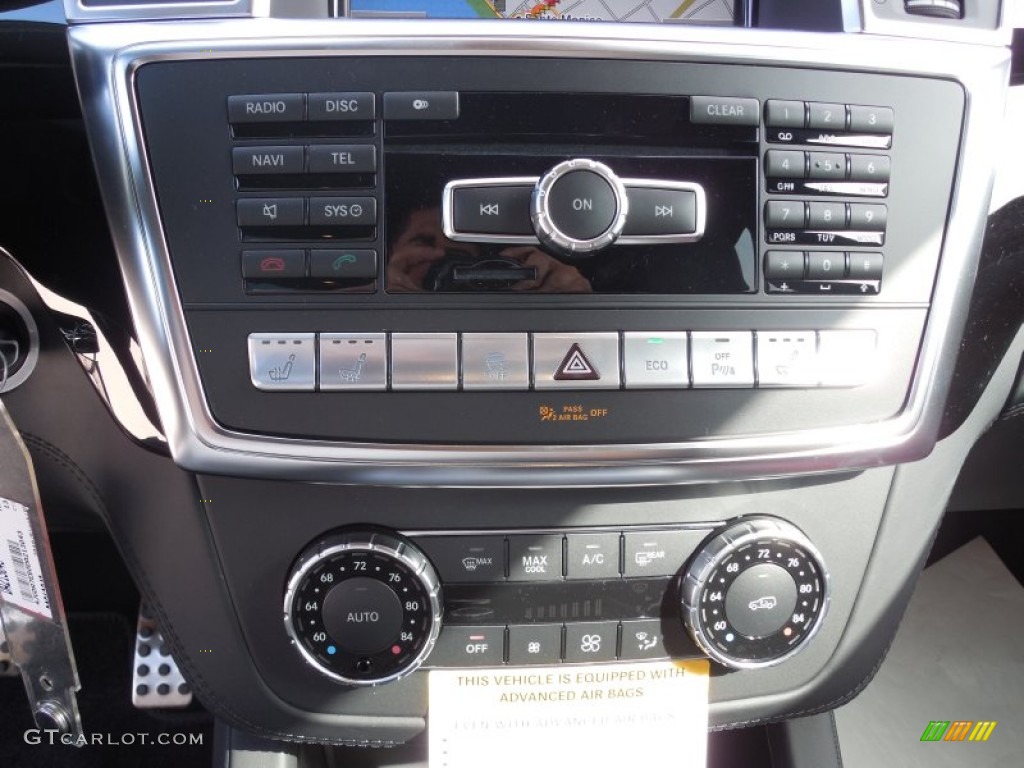 2013 Mercedes-Benz ML 63 AMG 4Matic Controls Photo #80504725