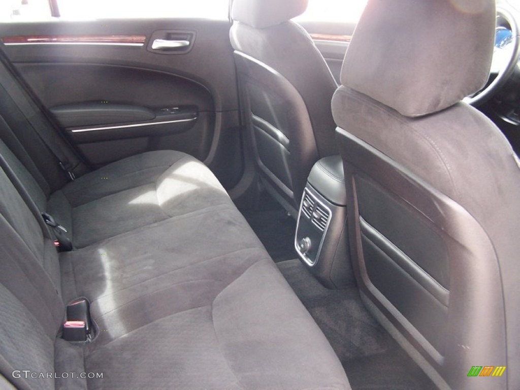 2012 300  - Bright Silver Metallic / Black photo #14