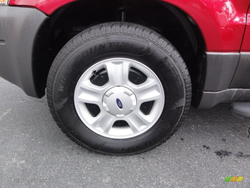 2004 Ford Escape XLT Wheel Photos