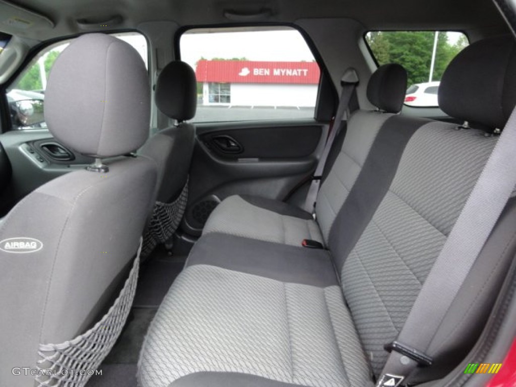 2004 Ford Escape XLT Rear Seat Photos