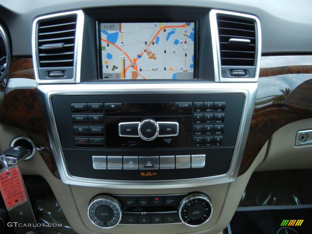 2013 Mercedes-Benz ML 350 4Matic Controls Photo #80509868