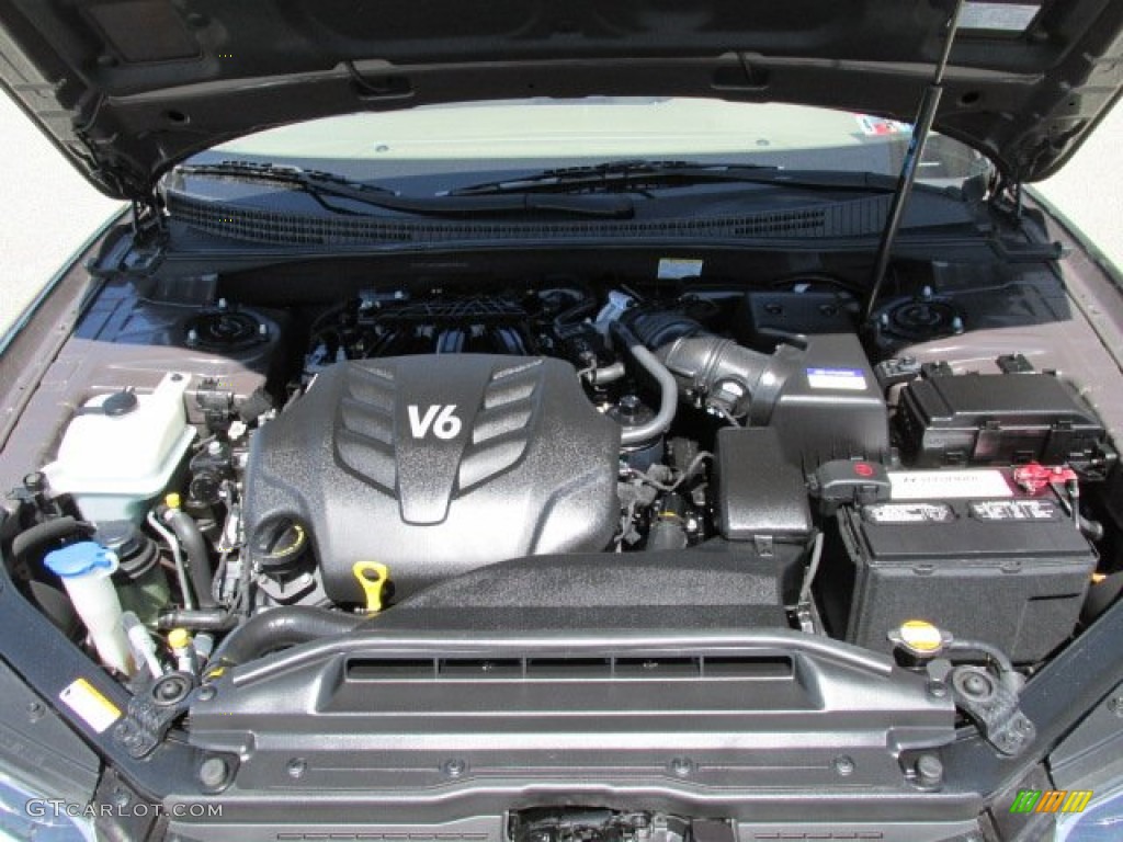 2011 Hyundai Azera GLS Engine Photos