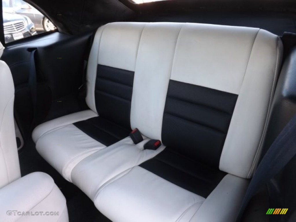 White Interior 1994 Ford Mustang GT Convertible Photo #80512089
