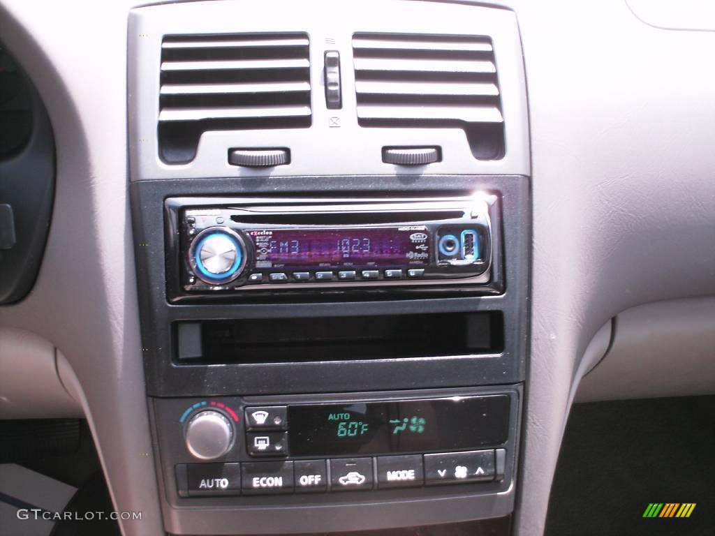 2002 Maxima GLE - Sherwood Green Pearl / Frost photo #43