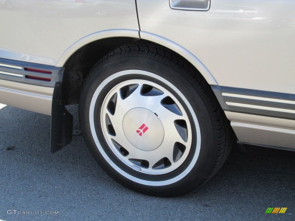 1992 Oldsmobile Eighty-Eight Royale Wheel Photos