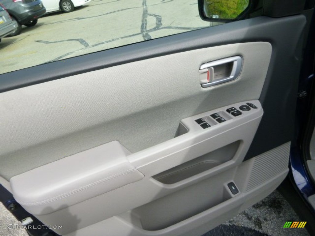 2013 Honda Pilot EX 4WD Gray Door Panel Photo #80522677