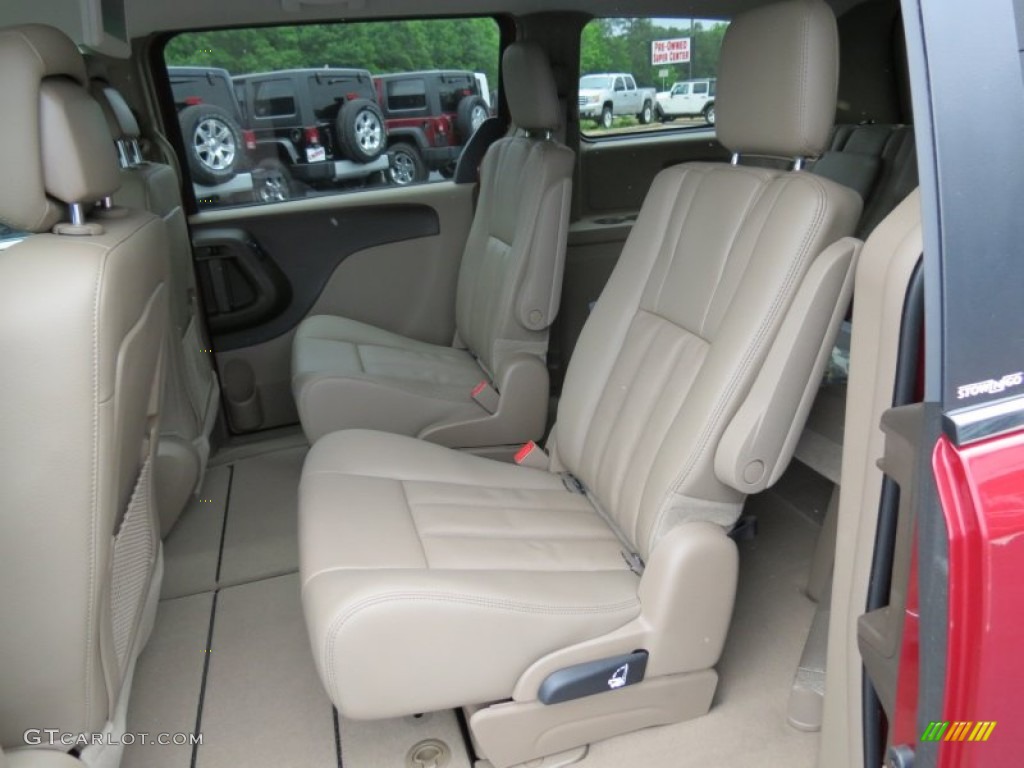 2013 Town & Country Touring - Deep Cherry Red Crystal Pearl / Dark Frost Beige/Medium Frost Beige photo #10