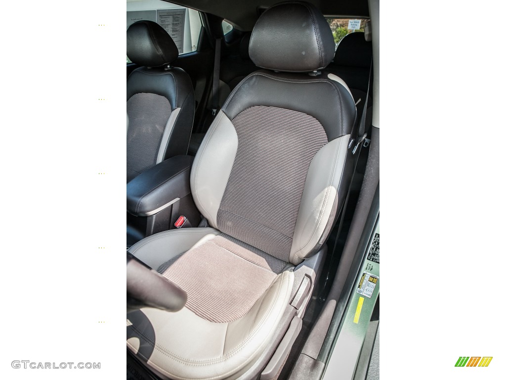 Taupe Interior 2010 Hyundai Tucson Limited AWD Photo #80525680