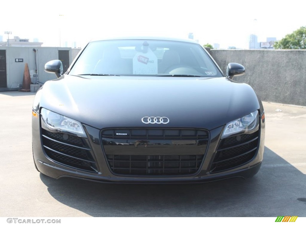 2012 R8 5.2 FSI quattro - Lava Gray Pearl Effect / Limestone Gray photo #2