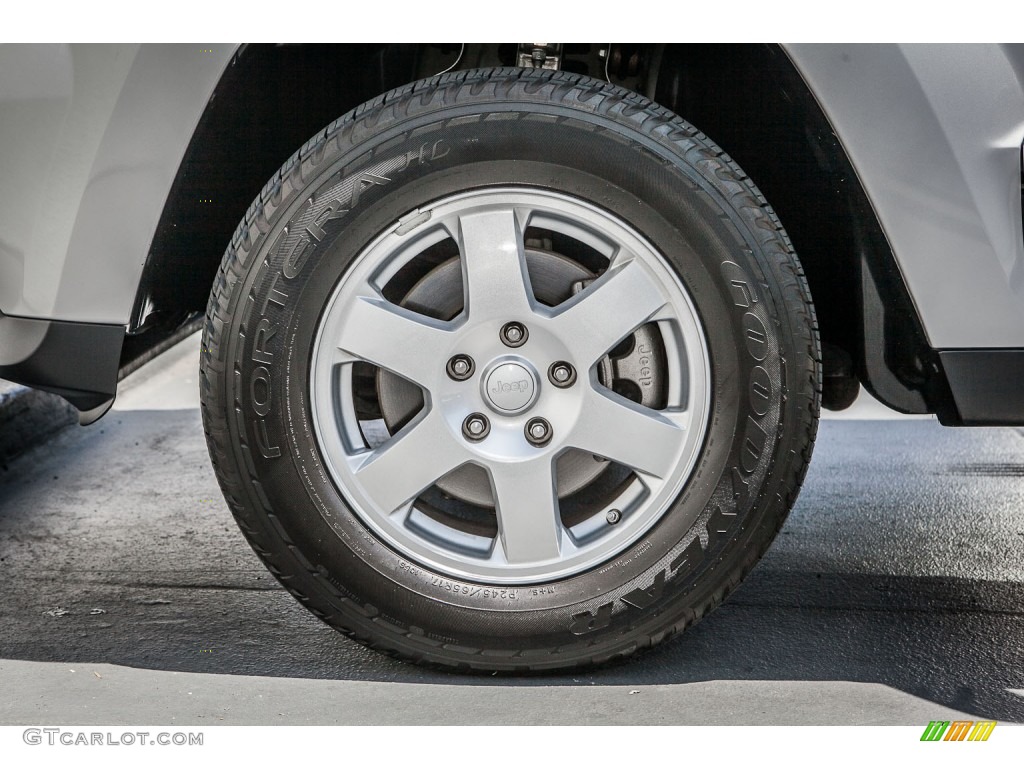 2010 Jeep Grand Cherokee Laredo Wheel Photo #80526484