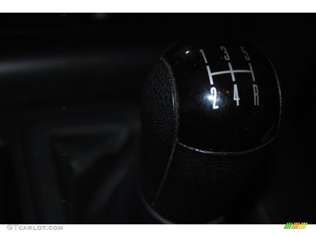 2006 Mustang V6 Premium Coupe - Tungsten Grey Metallic / Dark Charcoal photo #19