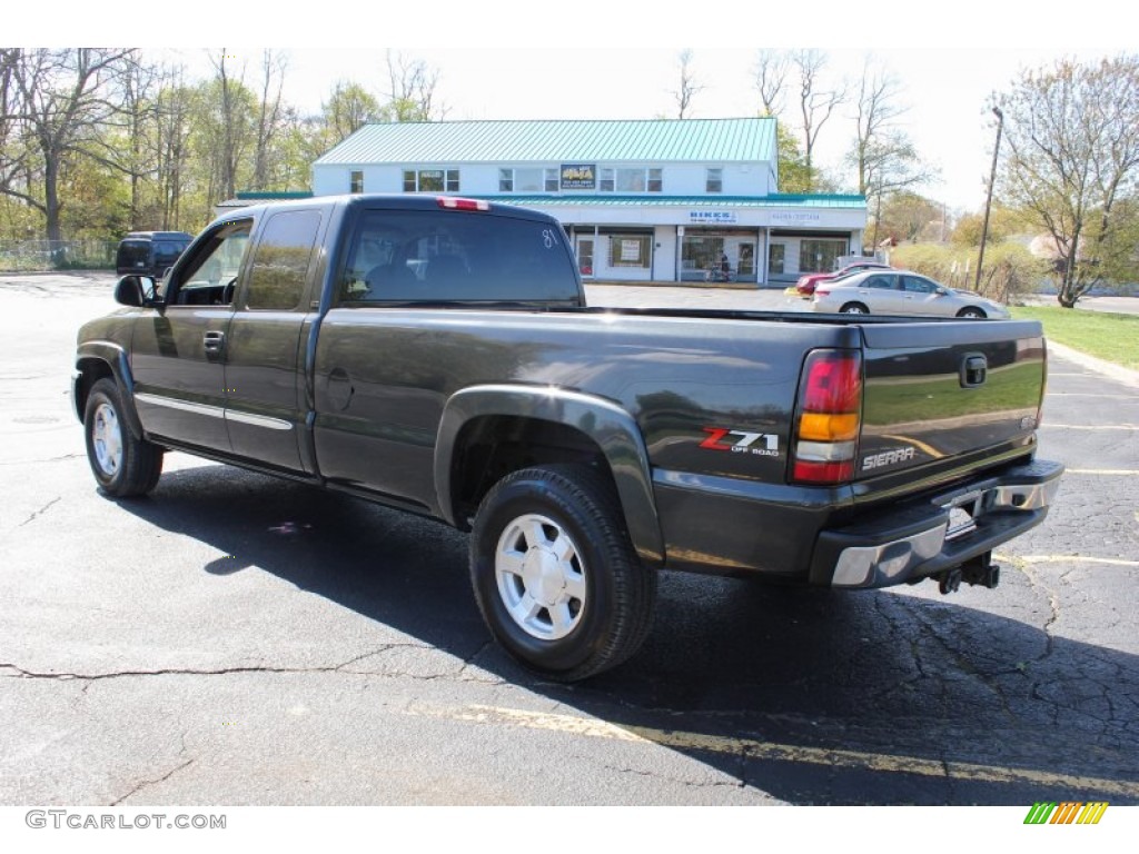 2004 Sierra 1500 SLE Extended Cab 4x4 - Carbon Metallic / Dark Pewter photo #4